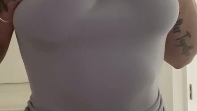 alaina elliss porn video – massages boobs