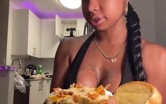 Cooking With Kya viral video!